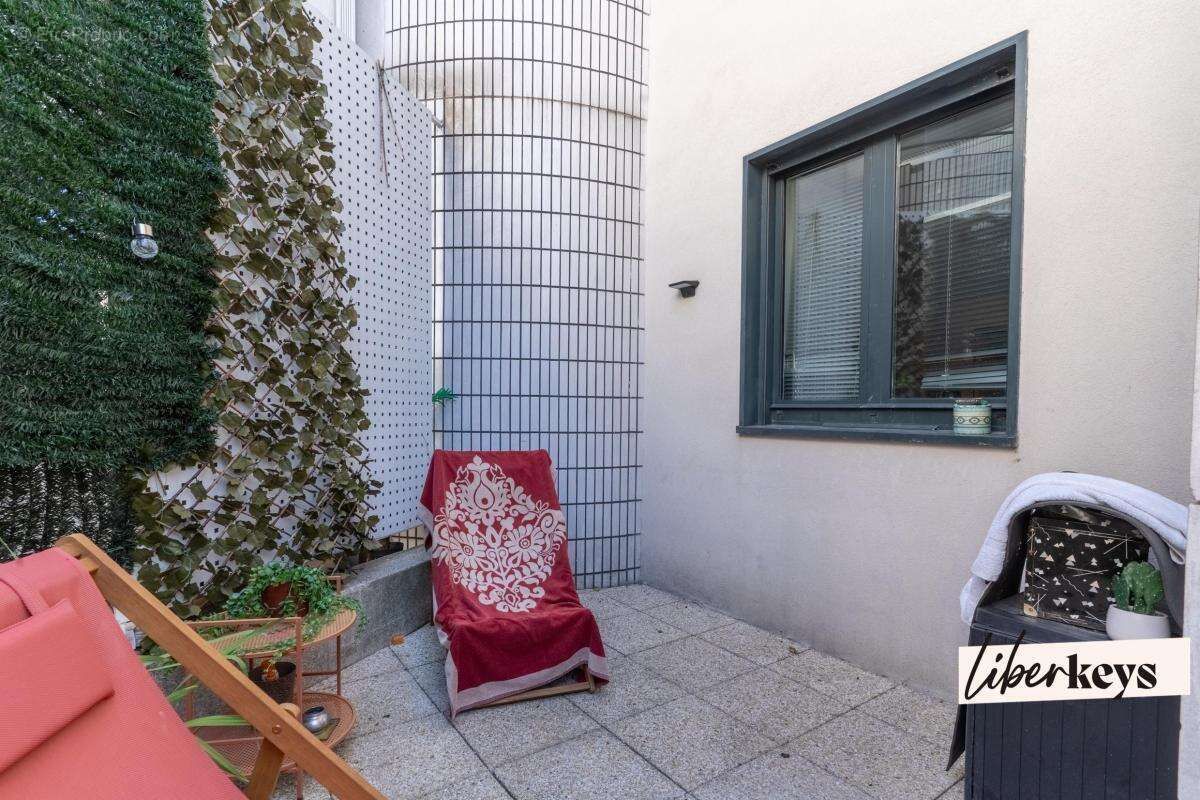 Vincennes – 3 pièces de 69 m² avec terrasse, parking et cave - photo 9