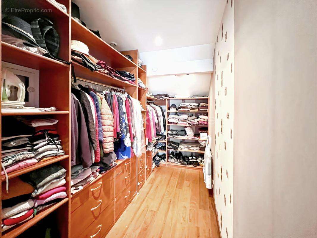 Maison à VIGNEUX-SUR-SEINE