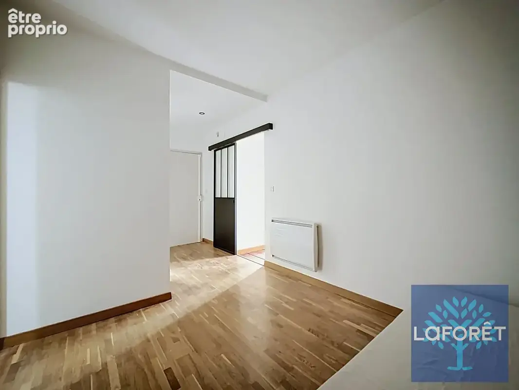 Appartement de caractère de 74 m² en plein coeur de Dax - photo 3