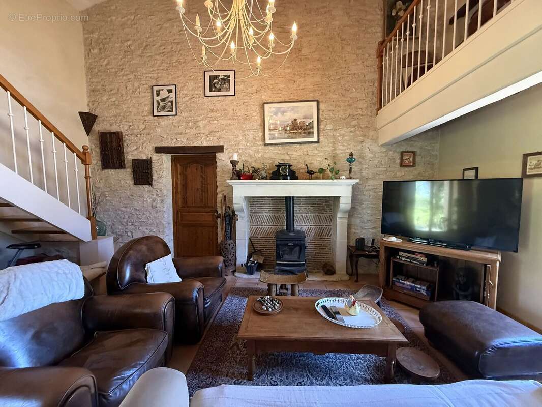 Maison à CUHON