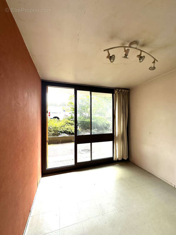 Appartement à FONTENAY-LE-FLEURY