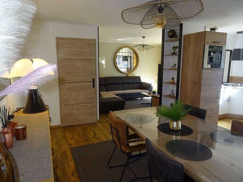 Maison à CHAMPNIERS