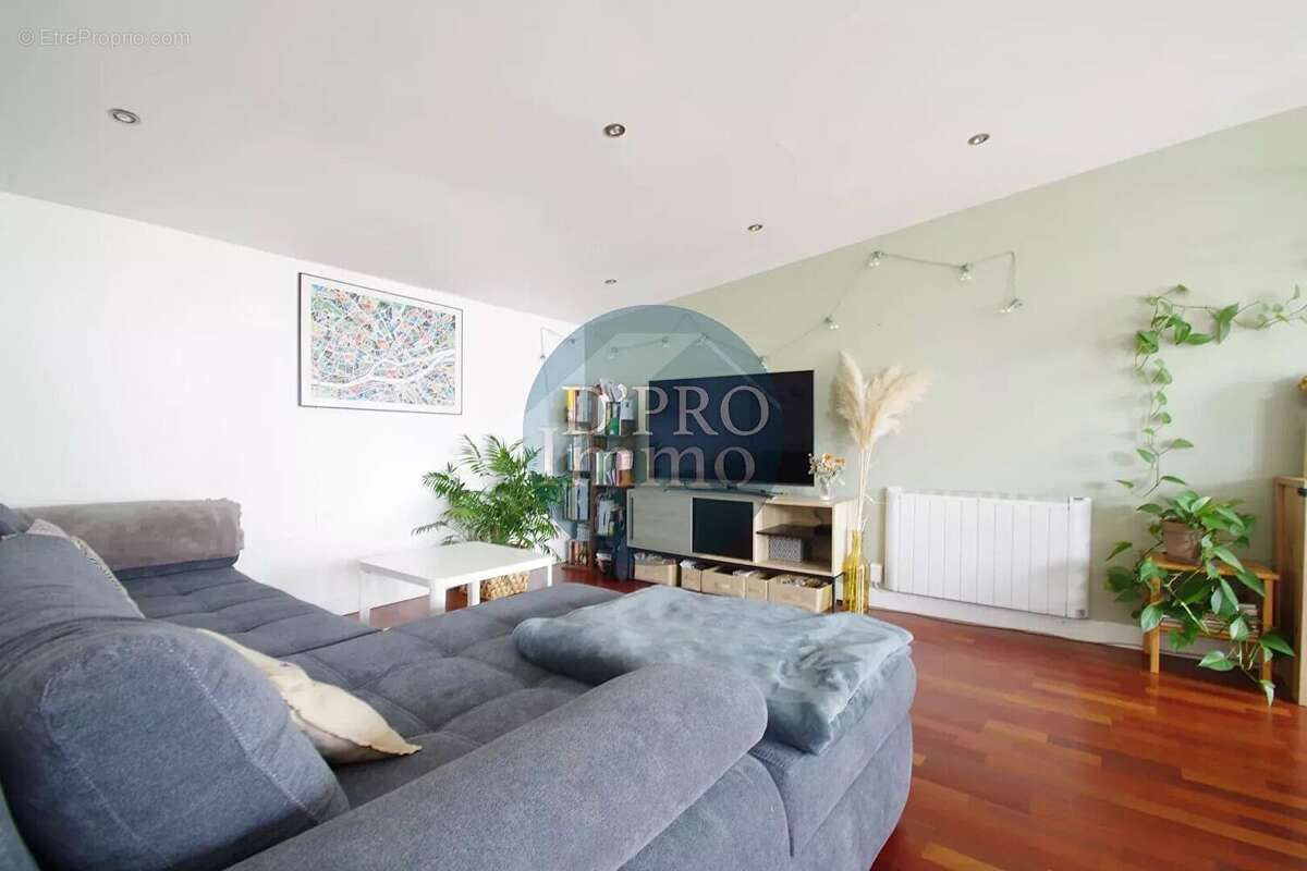 Appartement à SAINT-SEBASTIEN-SUR-LOIRE