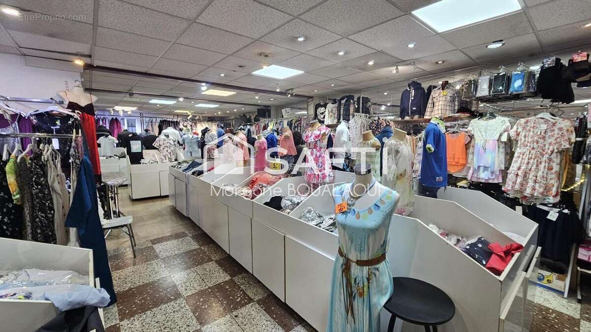 Photo 2 - Commerce à BEZONS