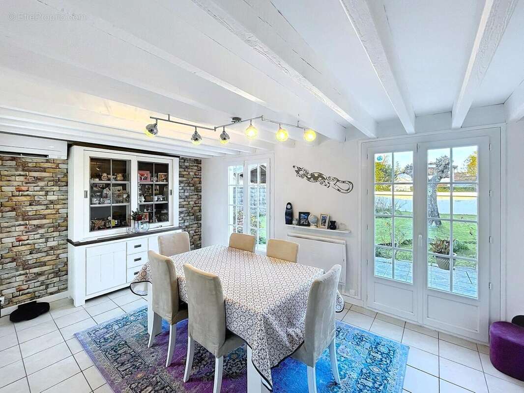 Photo 3 - Maison à SAINT-JEAN-D'ILLAC