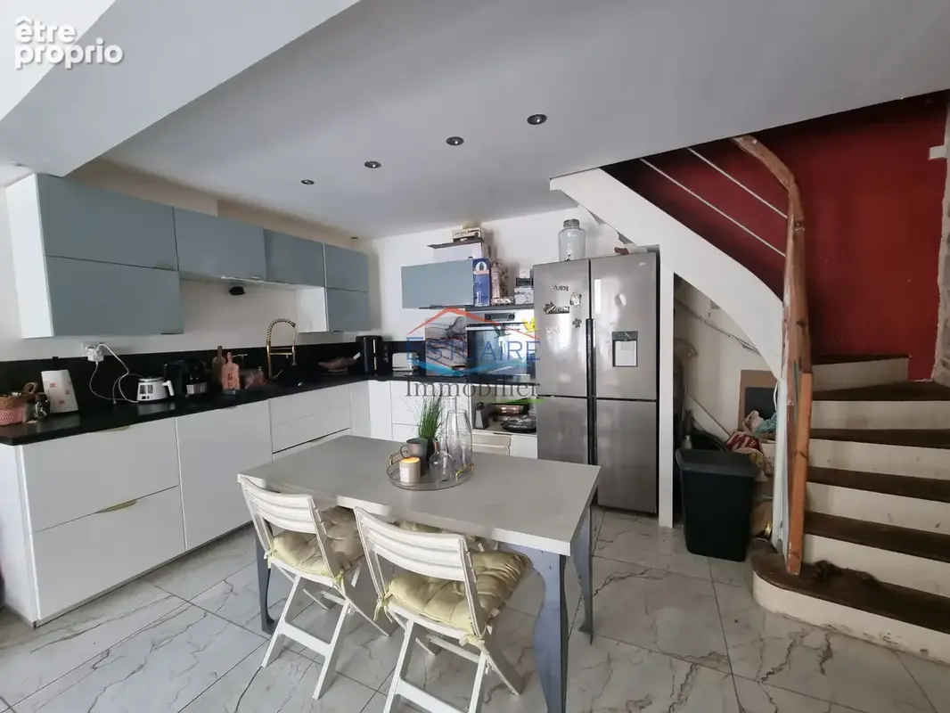 Maison 90 m² à Saint-Etienne-De-Montluc  - photo 3