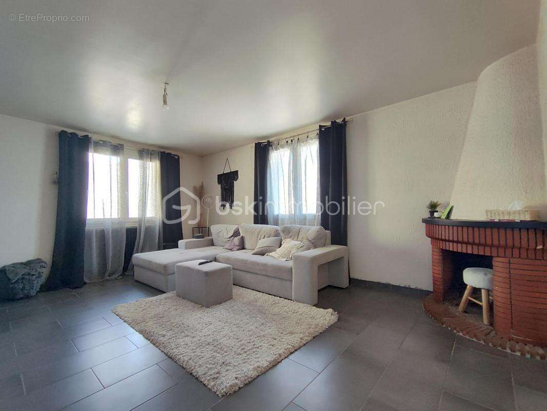 Maison à BEAUMONT-DE-LOMAGNE