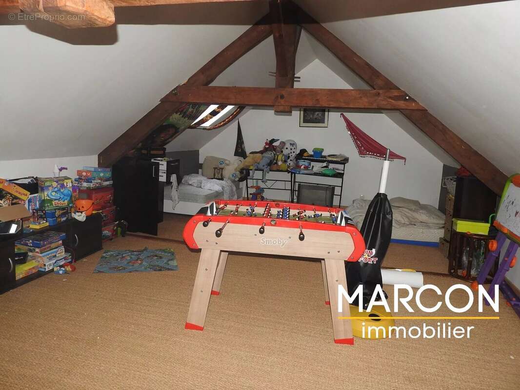 Maison à MOUTIER-ROZEILLE