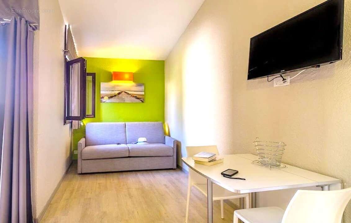 Appartement à LA COLLE-SUR-LOUP