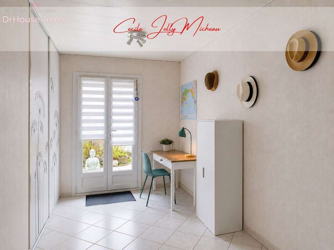 Maison 148 m² à Saint-Bonnet-Sur-Gironde  - photo 21