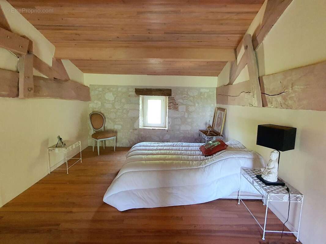 Maison à LOUBES-BERNAC