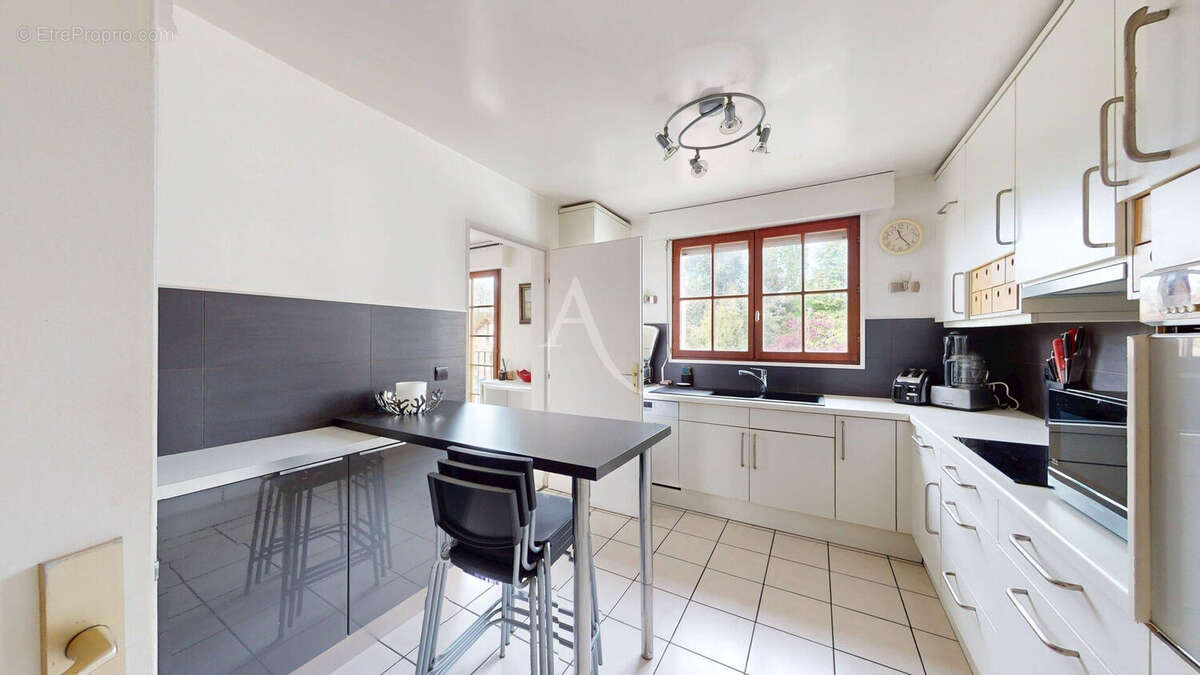 Appartement à FONTENAY-AUX-ROSES