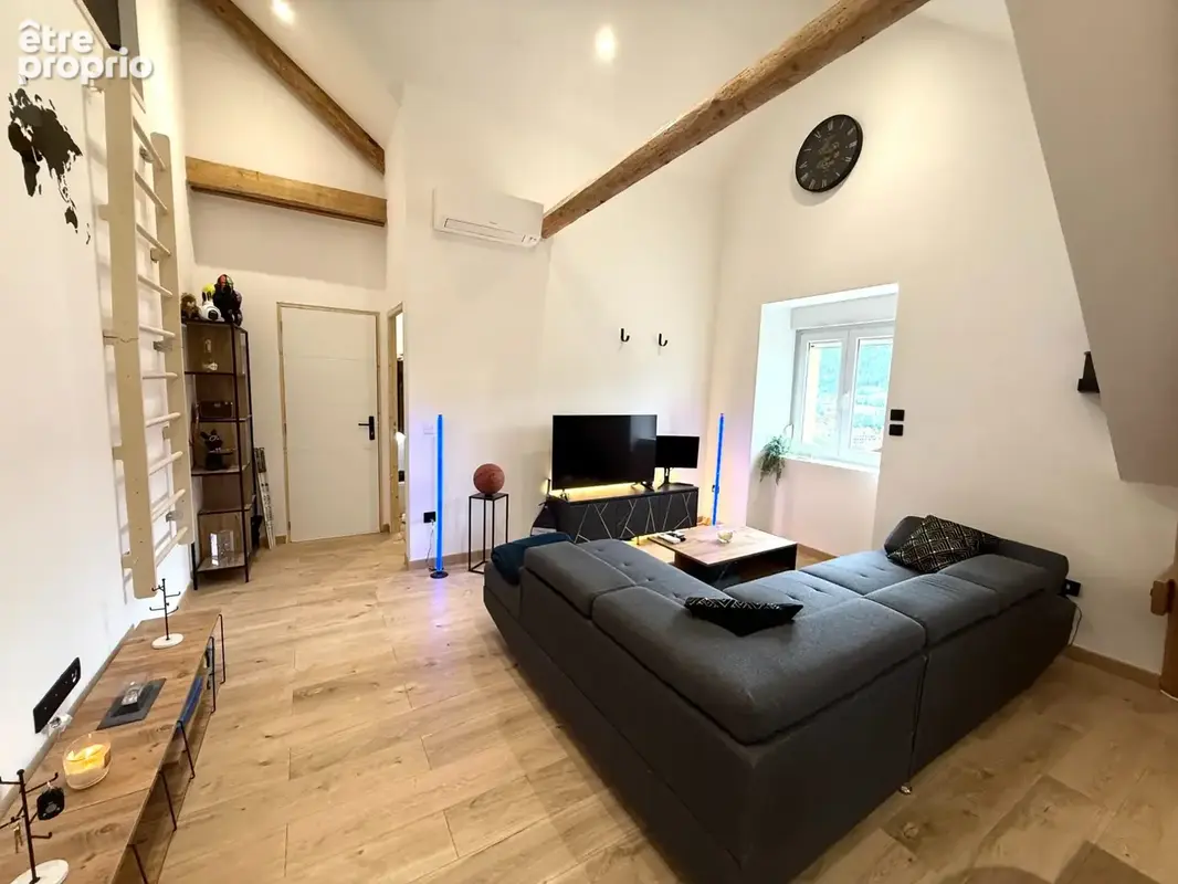 Appartement 2 pièces 71 m² à vendre à Villers-Le-Lac (25130) - photo 4