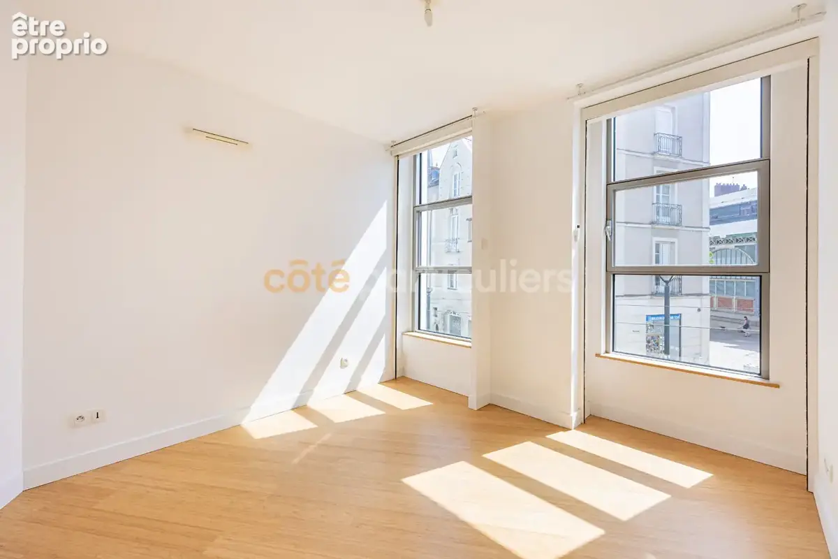 Nantes centre/ tour bretagne -- t5 108 m2 -- 4 chambres -- double salon - photo 8