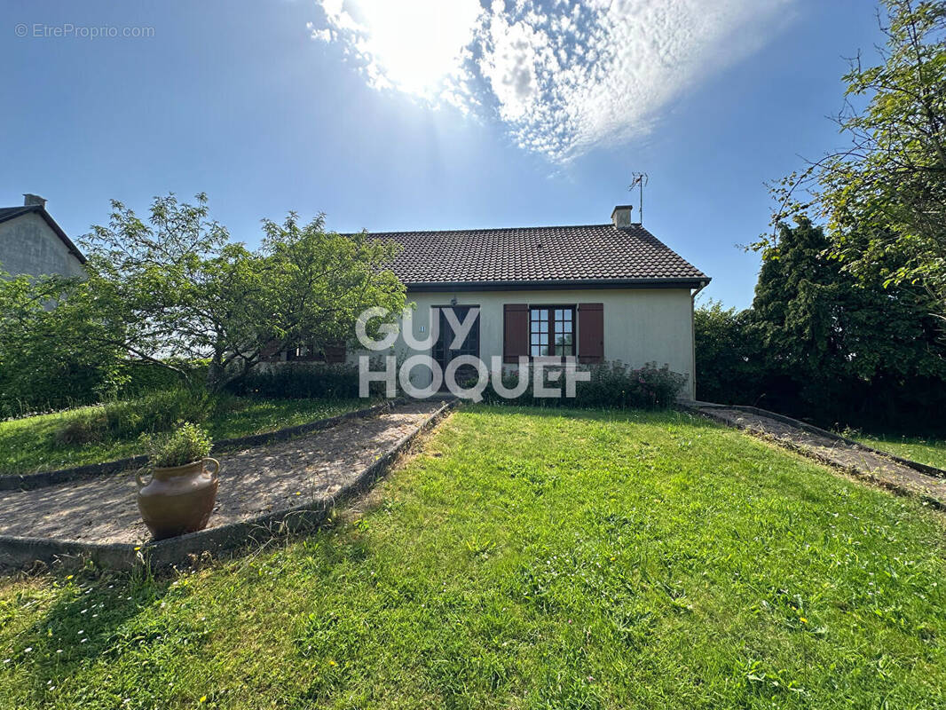 Maison à REMILLY-SUR-LOZON