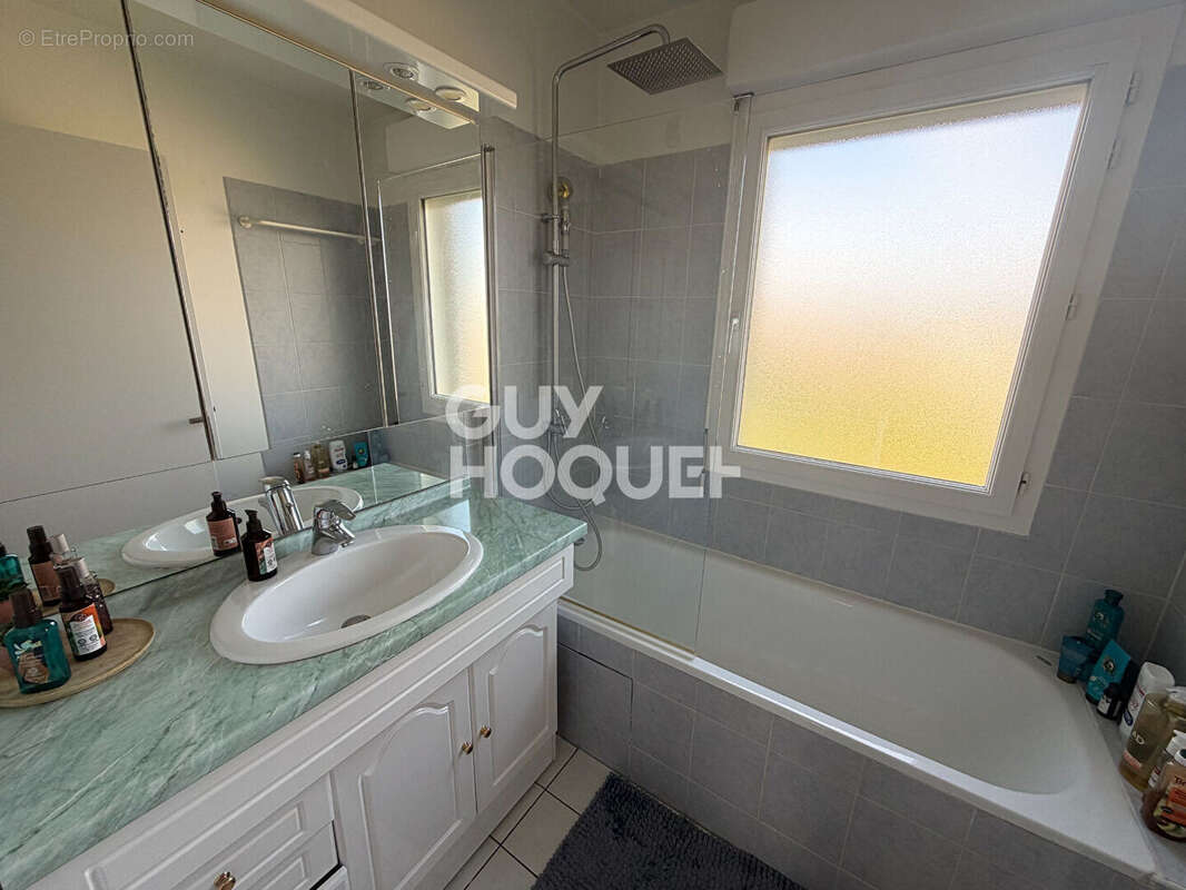 Appartement coup de coeur avec balcon ! - photo 8