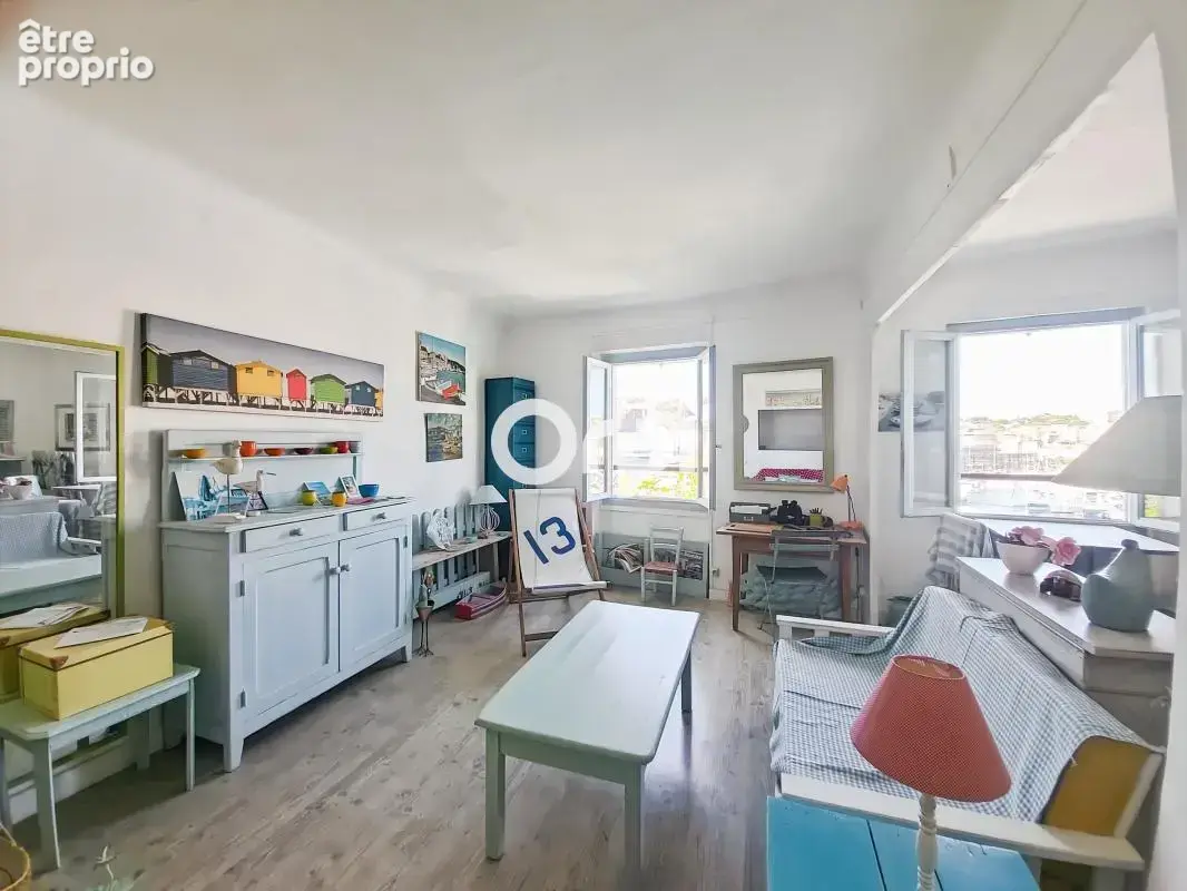 Nouveauté Orpi – Appartement T2 avec vue imprenable sur le port de La Ciotat - photo 6