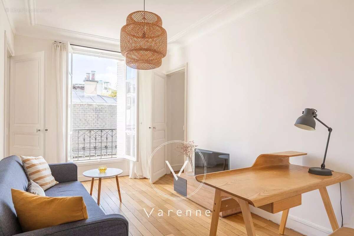 Appartement à PARIS-7E