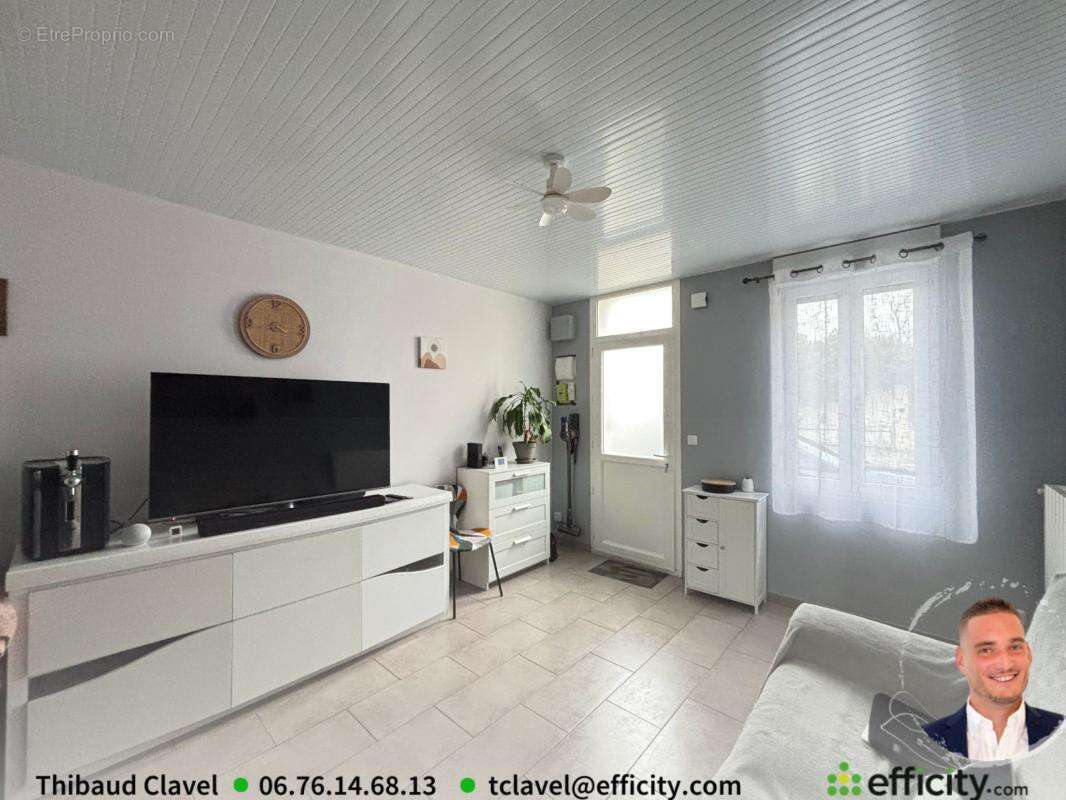 Maison à RUELLE-SUR-TOUVRE