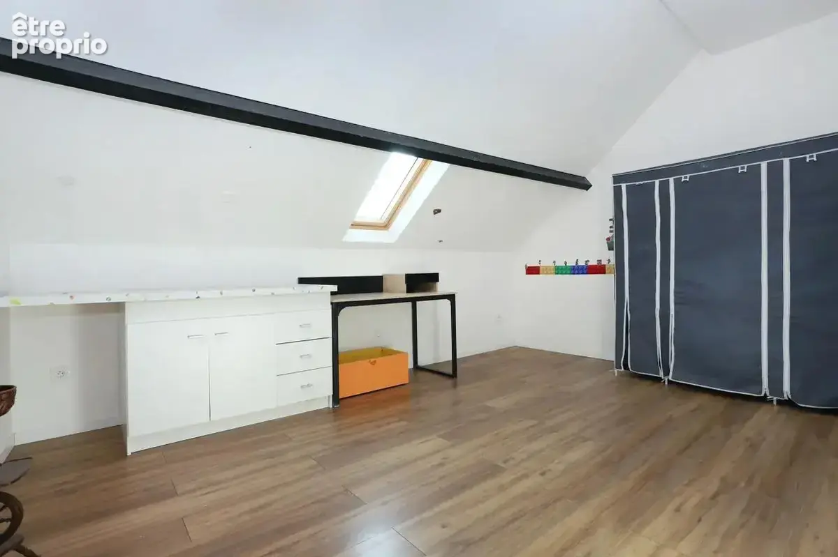Maison de 10 pièces de 158.3 m² à Le Pin,  terrain de 2870 m² - photo 11