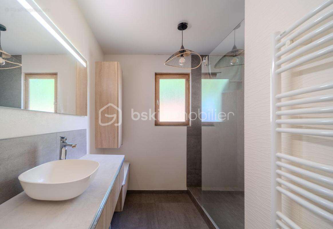  Maison de plain-pied 145m2, terrasse et jardin arboré avec vue panoramique – Amance - photo 6
