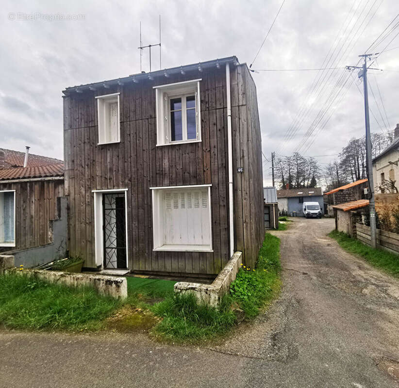 Maison à LA MONTAGNE