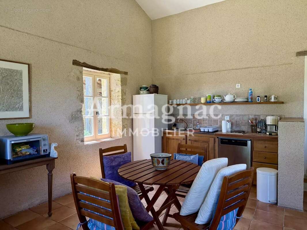 Maison en pierre avec piscine - photo 4
