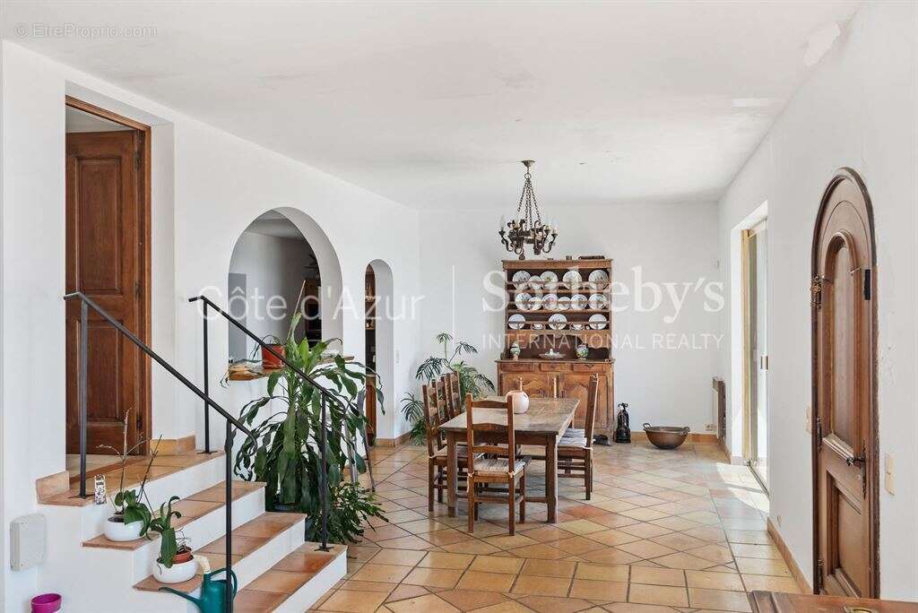 Maison à ROQUEBRUNE-CAP-MARTIN