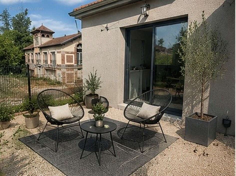 Maison à LA FOUILLOUSE