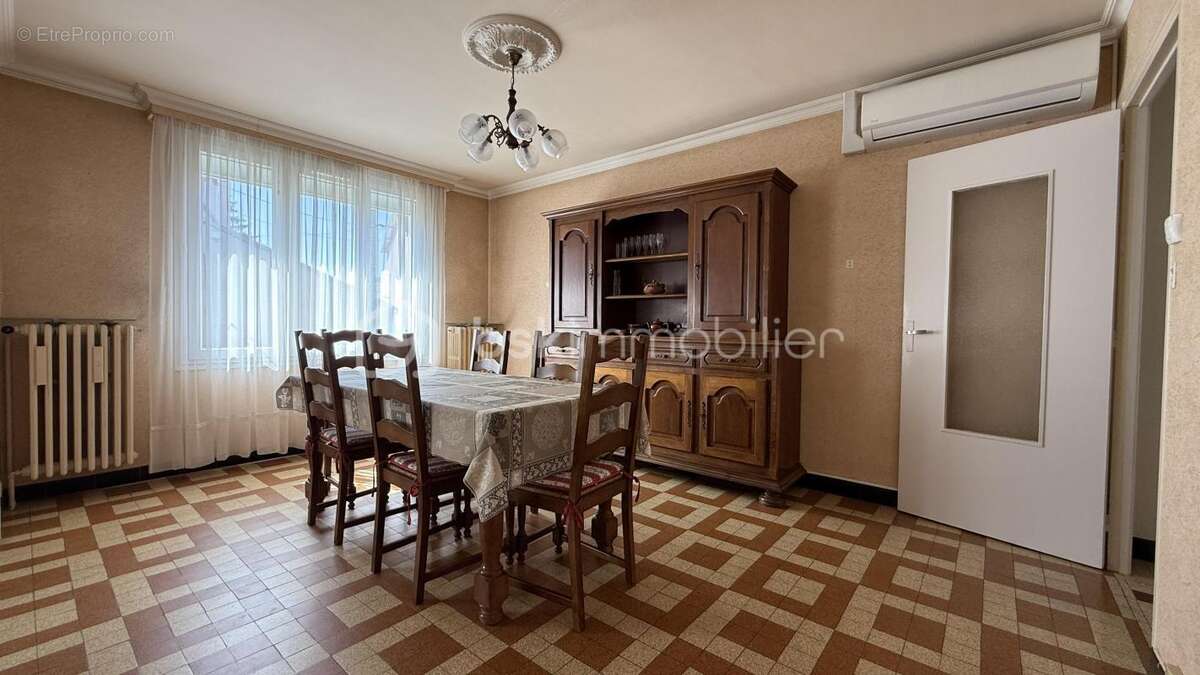 Maison à SAINT-CLEMENT