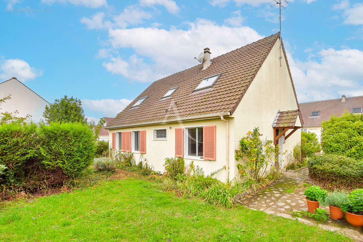 Maison à BRIE-COMTE-ROBERT