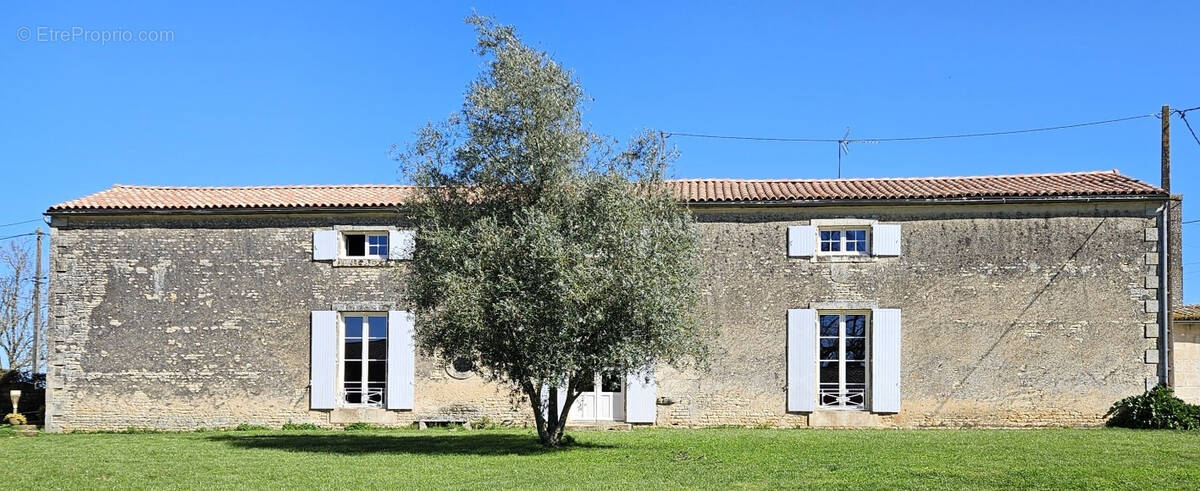 Maison à ECHIRE
