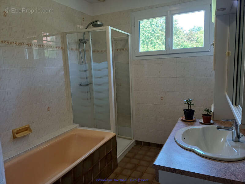 Maison à PIRE-SUR-SEICHE