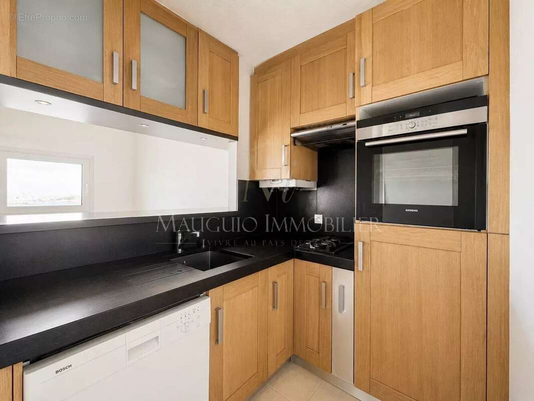 Marina T3 en duplex avec toit terrasse et appontement pour bateau - photo 6