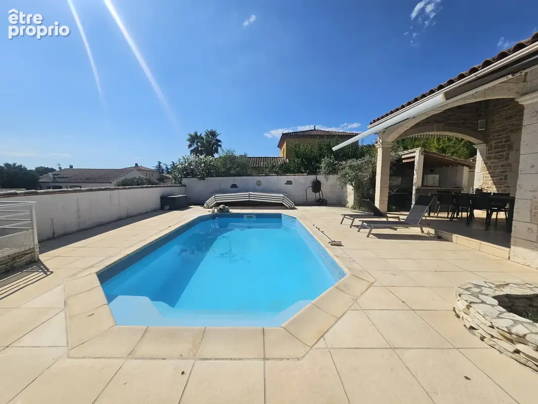Maison familiale, piscine, garage, dépendance - 34670 - St Brès - photo 4