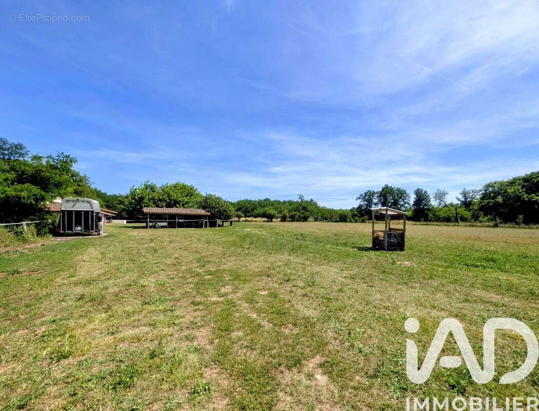 Maison 227 m² à Pujols-Sur-Ciron  - photo 9