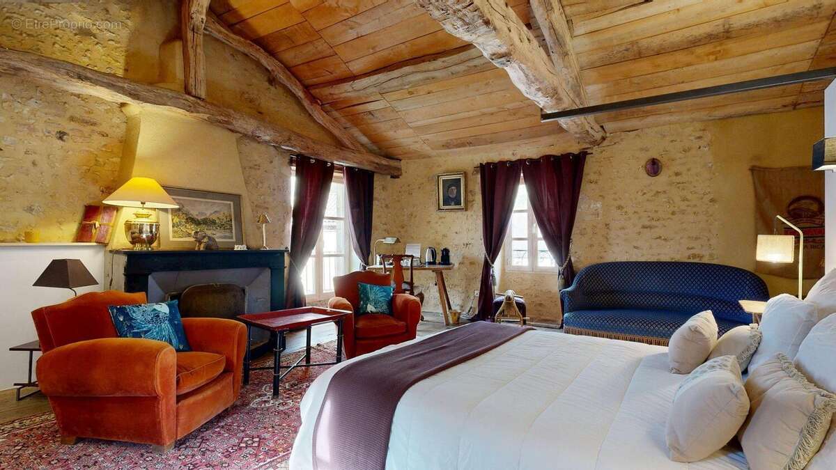 Maisondecharme10242025103742 - Maison à LE BUISSON-DE-CADOUIN