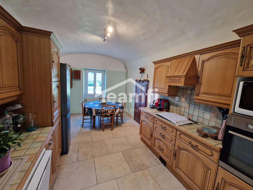 Maison à SAINT-MARTIN-DE-VALGALGUES