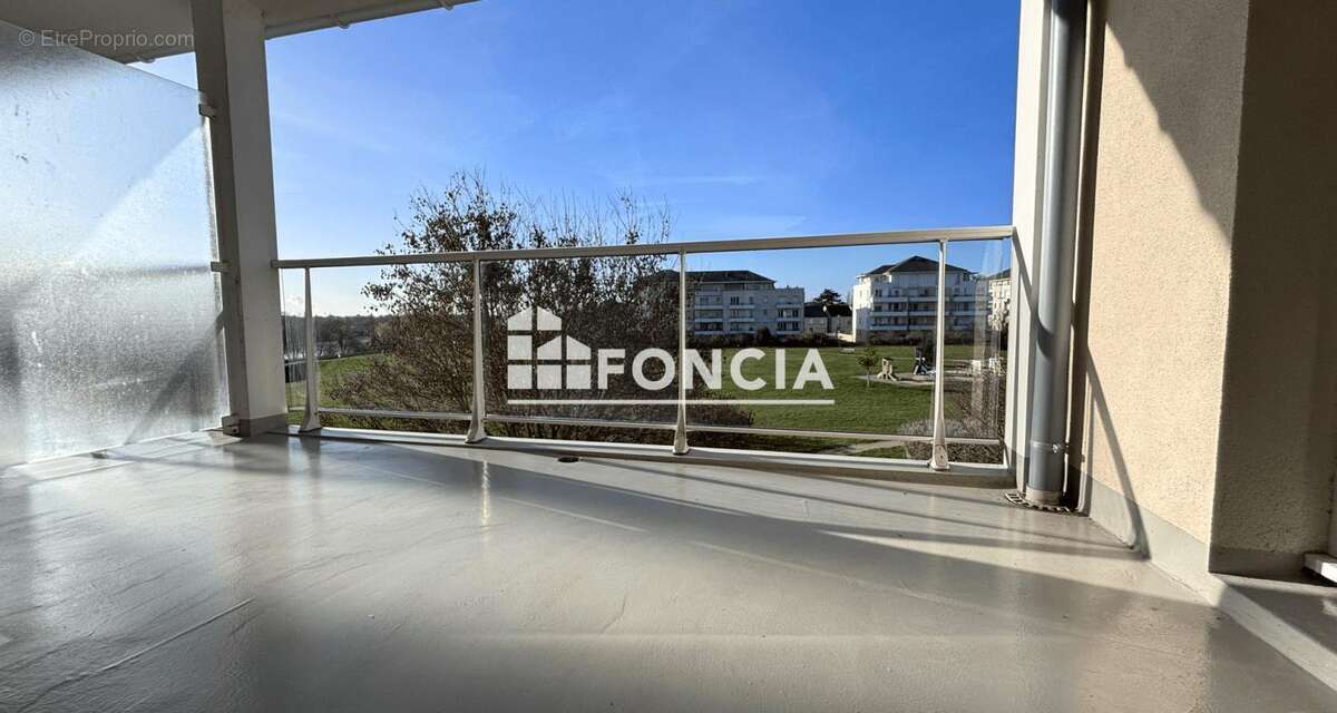 Appartement à SAINT-JEAN-DE-BRAYE