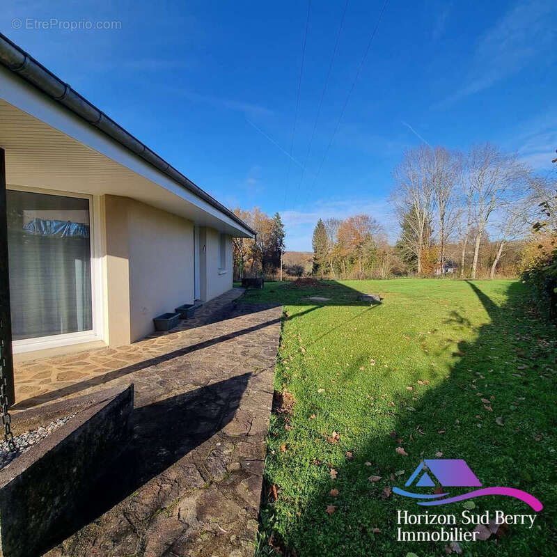 Jardin - Maison à CHENIERS