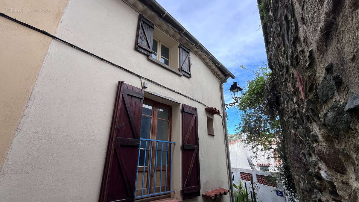 Maison à COLLOBRIERES