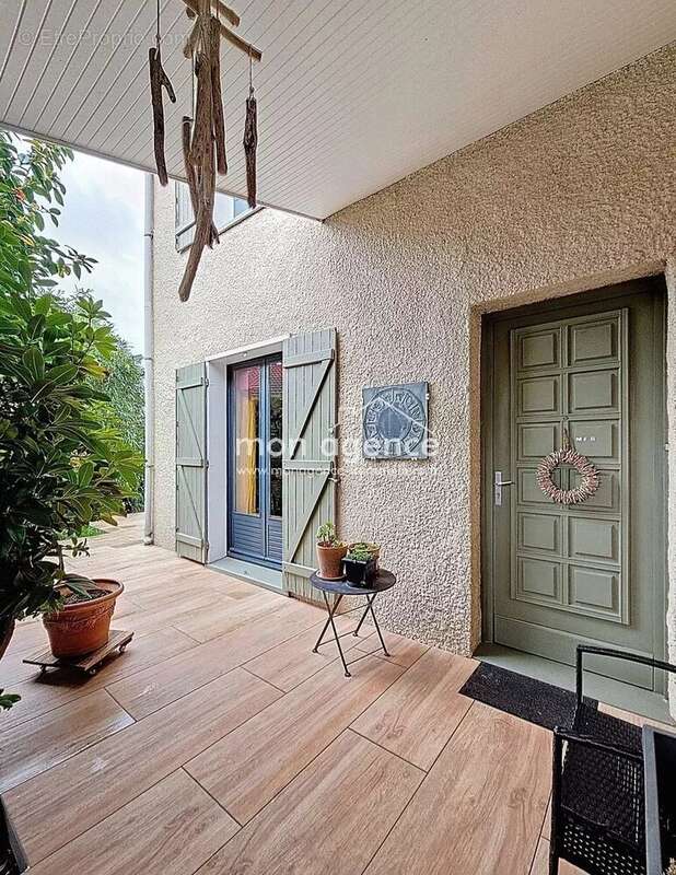 Maison à FRANQUEVILLE-SAINT-PIERRE