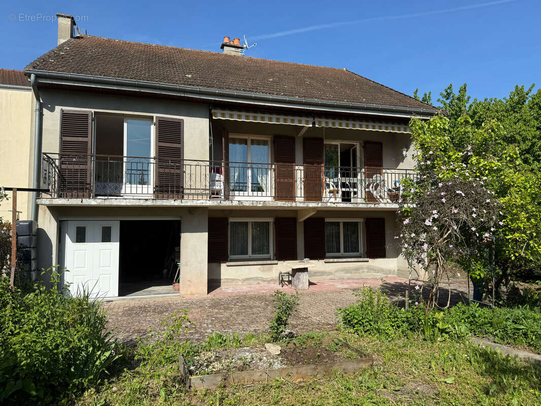 Maison à CUSSET