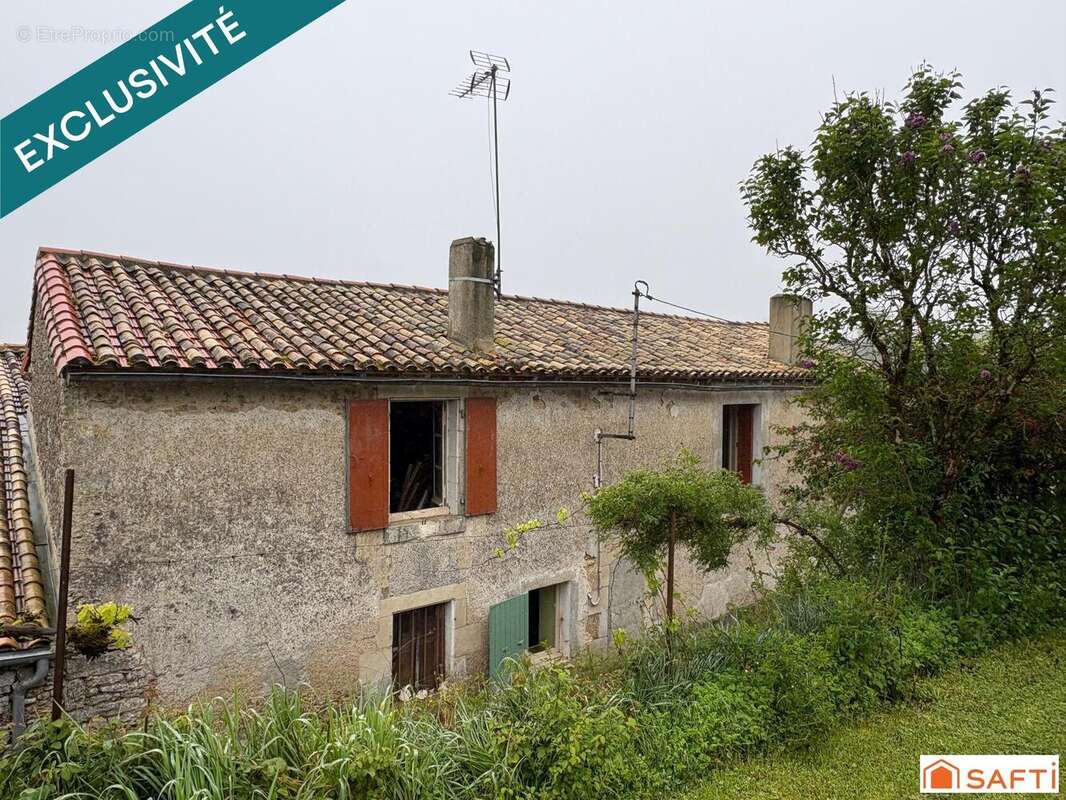 Maison 81 m² à Pamplie  - photo 2