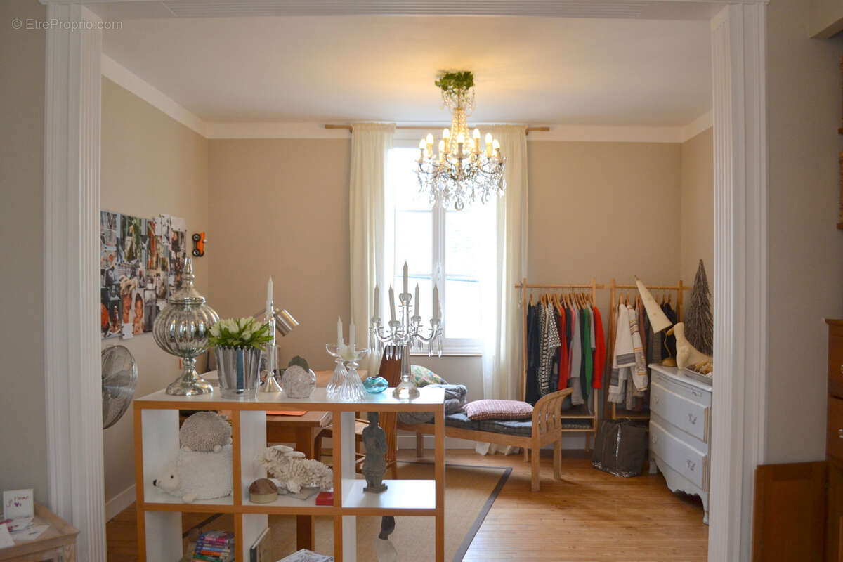 Maison à CHATELLERAULT