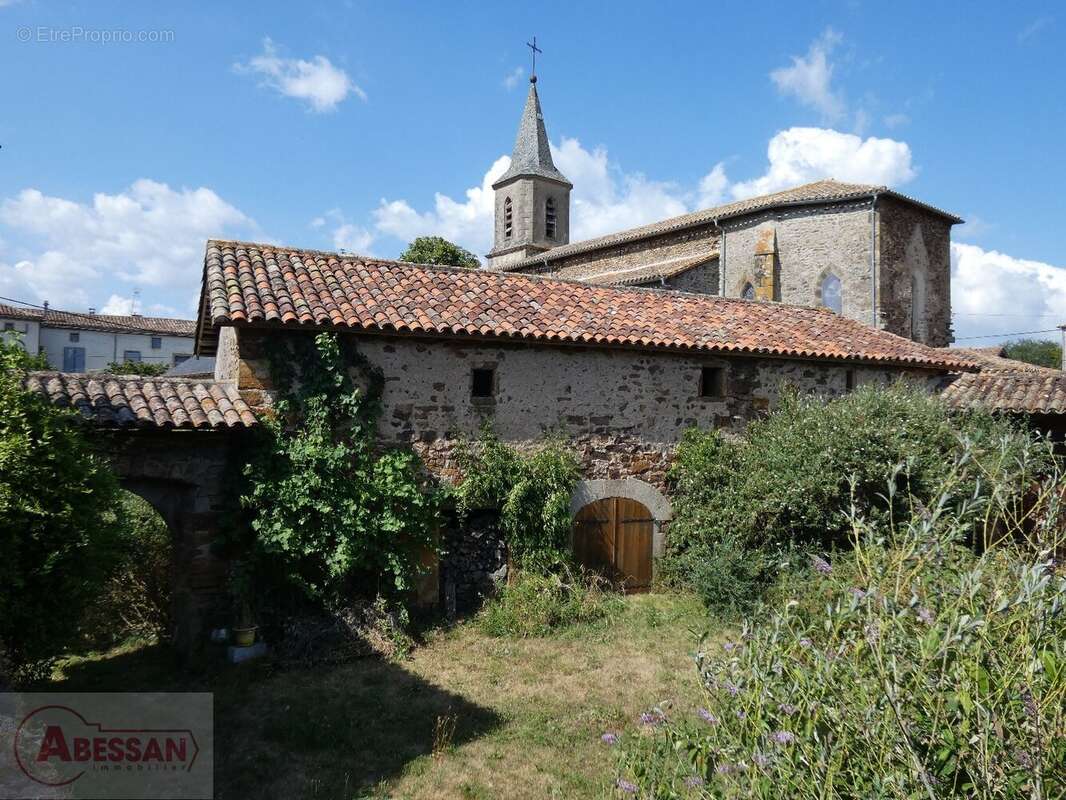 Maison à LAGUEPIE