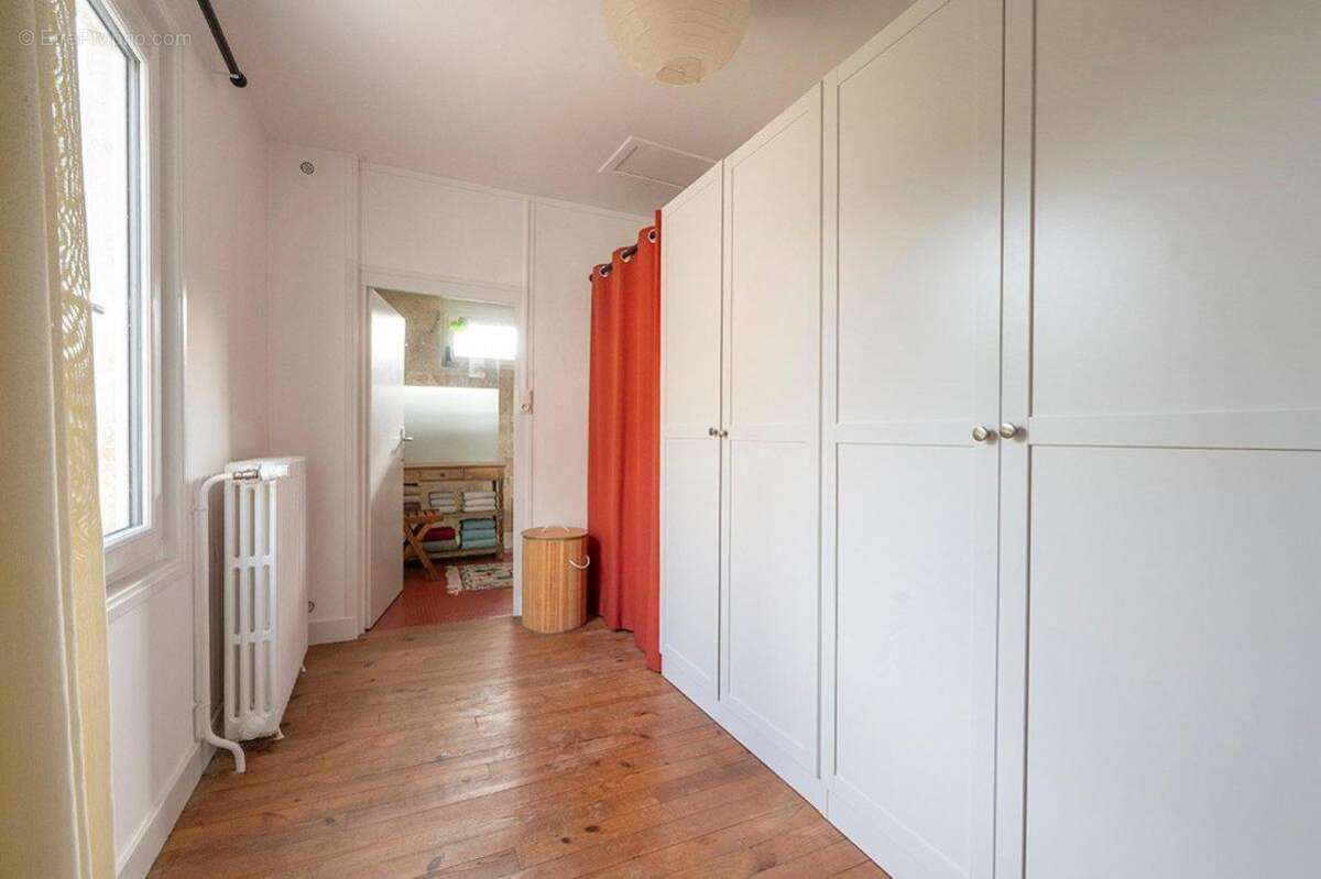 Maison à SAINT-JEAN-D&#039;ANGELY