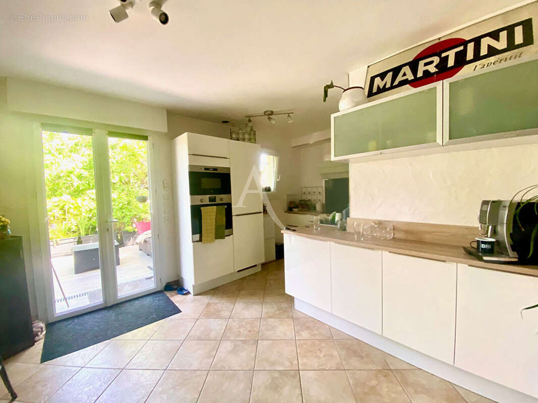 Maison à LA CHAPELLE-SAINT-MESMIN