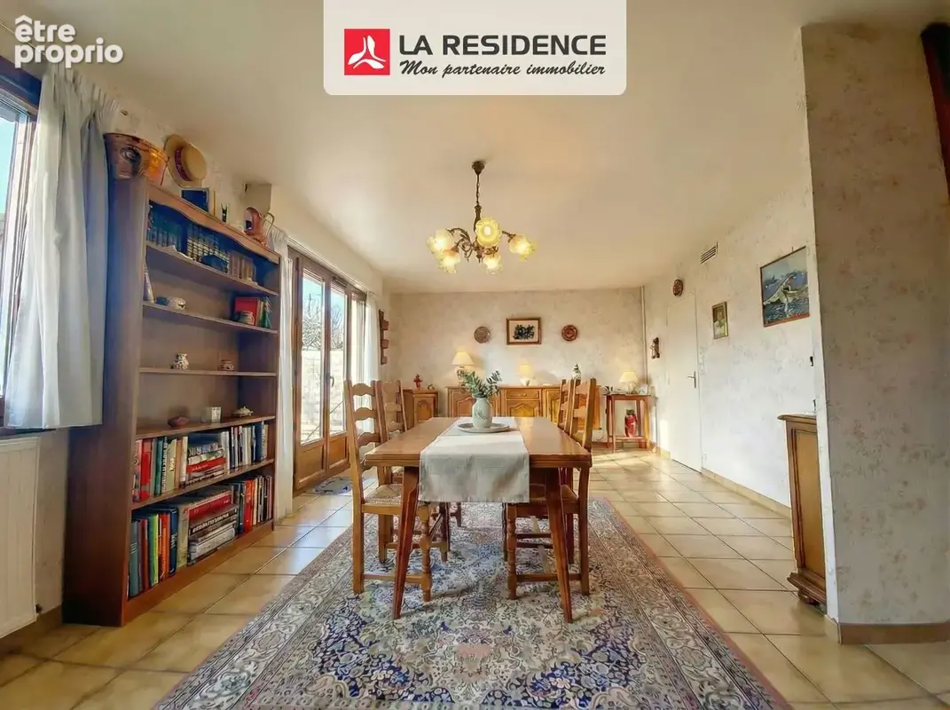 Maison 8 pièces 137 m² à vendre à Orgerus (78910) - photo 2