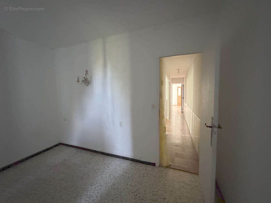 Maison à PERNES-LES-FONTAINES